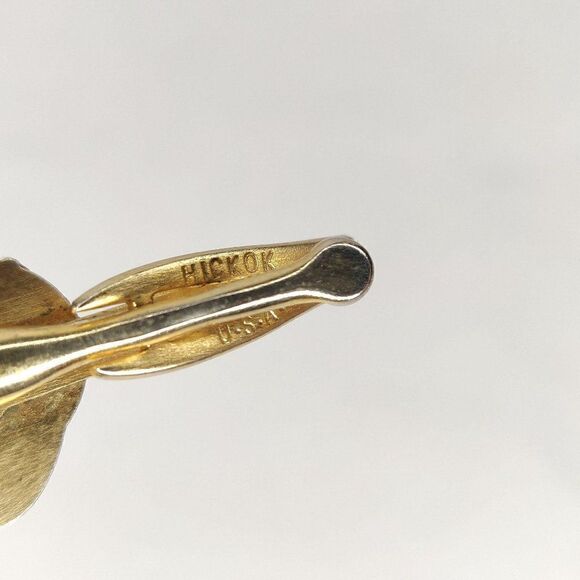 Vintage Hickok Jockey Hat Tie Bar Horse Racing Stirrup Goldtone 2.75" - Picture 5 of 6